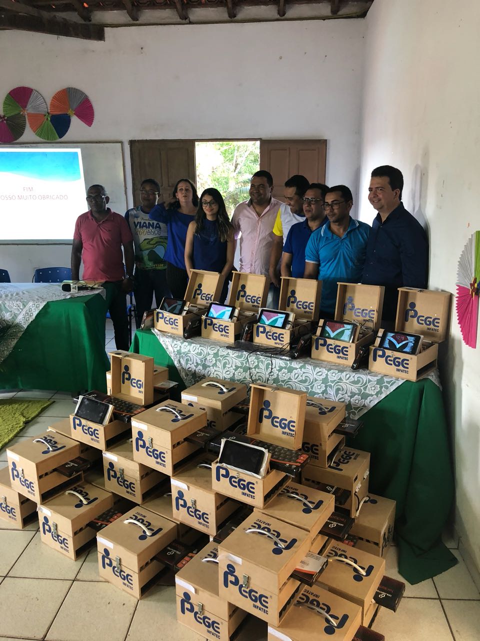 Entrega de Diários Escolares Digitais ON&OFF para o município de Viana